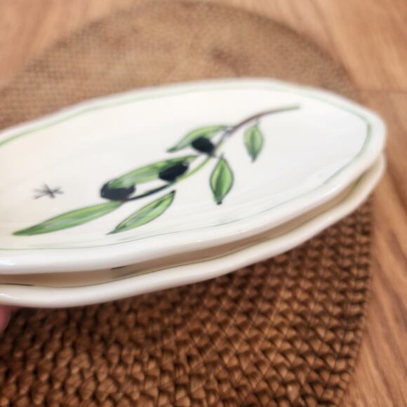 Julia Junkin oval appetizer plates set of 2 Cream w/ black olive & branch print - Picture 6 of 8